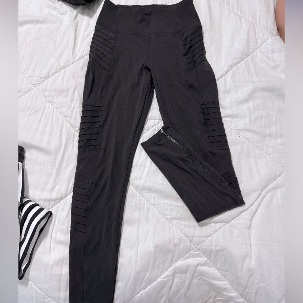 Athleta Black moto leggings size xs